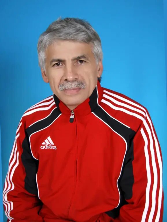 Уракбаев Виктор Муктарович.
